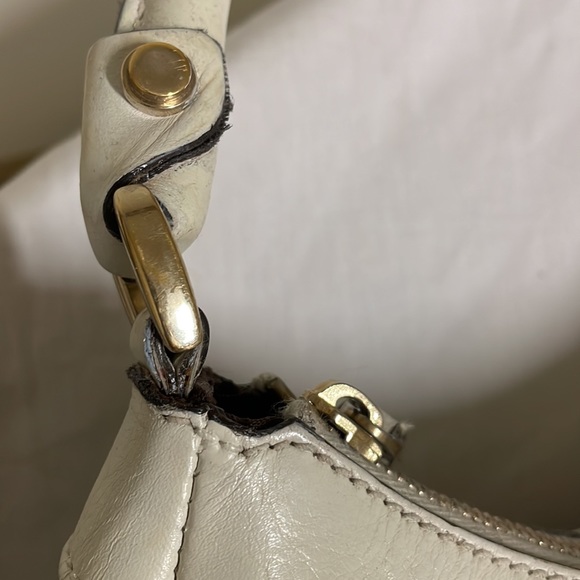 Vintage Gucci small handbag - Picture 4 of 10
